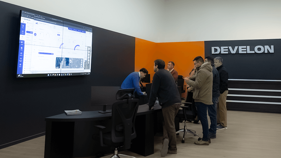 uptime-center-develon-chile