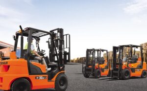 Por qué las grúas horquillas son el corazón de una operación logística